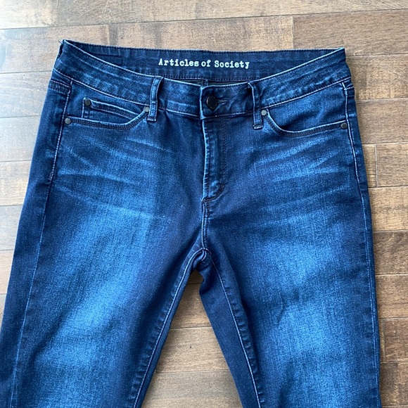 Articles of Society Dark Blue Carly Cut Off Hem Skinny Jeans Size 26 - Picture 3 of 12